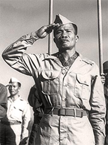 Photo of  Jose Cabalfin Calugas Sr in uniform.