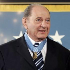Photo of Tibor Rubin 